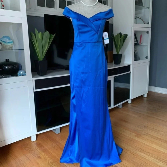 Sequin Hearts Off The Shoulder Satin Gown Maxi Dress Size 9 NWT - Picture 1 of 15